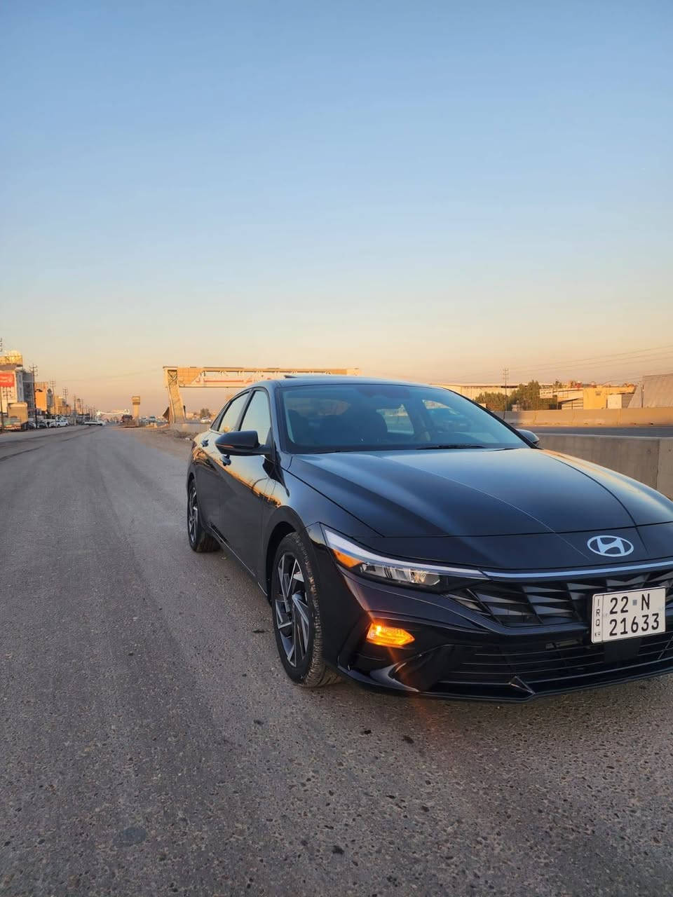 للبيع فقط 
هونداي النترا ٢٠٢٤ زيرو ماشيه 5الاف
 لون اسود فول مواصفات1/1 
 حادثه جاملغ وشويه من باب خلفي بجم كبس بدون ايرباك  بحاله الوكاله جديده وصور حادث مرفقه 
مواصفاته فول 1/1
محرك 2000 الفين دوش 
بصمه +تشغيل عن بعد وترحيب
محرك الفين دوش 
فتحه سقف سلايت 
كشنات جلد +تدفئه بلكشن 
شاحن وايرلس 
اشاير بلمري 
تدفئه بلستيرن 
شاشه متصله كبيره عدادات الكتروني
لايت عدسات +لد نهاري
حساسات اماميه 
منافذ شحن خلفيه
كامره دواره تحكم استيرن كروز سرعه مثبت سرعه رادار امامي وجانبي توقف ذاتي تحديد مسار قياده ذاتيه نظام وظعيات قياده وباقي مواصفات معروفه 
رقم اربيل ترقيم جديد تحويل مباشر
السعر ١٦٩ ورقه وبيه مجال بسيط 
مكاني بغداد قرب علوه الرشيد يم القوس 
اي استفسار/ ***********
                 /***********
