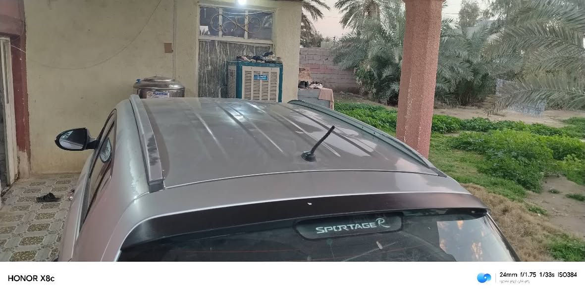 كيا سبورتاج خليجي سلفر 2015
سونار موجود بل صور 
سيارة كاملة مكملة حادثهة بسيط طخطخات 
بنيد صبغ ونص جنطة يعني قطعة ونص ابيعلك قطعتين  العنوان ديالى  ناحيه السلام  
محرك دوش 2000
السعر130بيها مجال بسيط
رقم ***********
