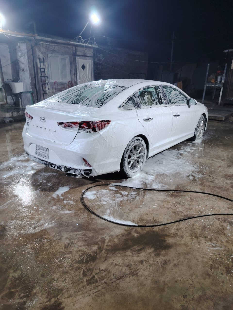 السلام عليكم سوناتا 2018 للبيع أو مراوس حسب القناعة مواصفاتها تحكم ستيرن كامرة دواره شاشة جبيرة رادار جانبي 3 أنظمة قيادة محرك gdi 2400 بيها تكشيرة بكصة القمارة وشوية بالبنيد ومضروبات قابلون على كدهن ماشية رقمها إنكليزي بأسمي السعر 127 للاستفسار *********** مكاني الكرخ
