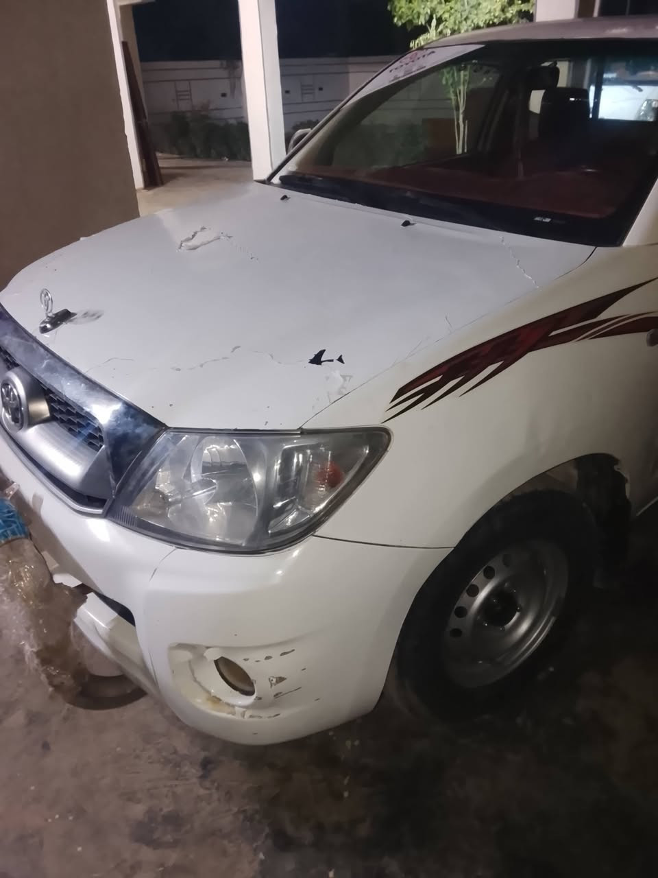 السلام عليكم سياره تويوتا للبيع السعر ب 95 وبيها مجال اتصال على هذا الرقم ***********و موديل 2006
