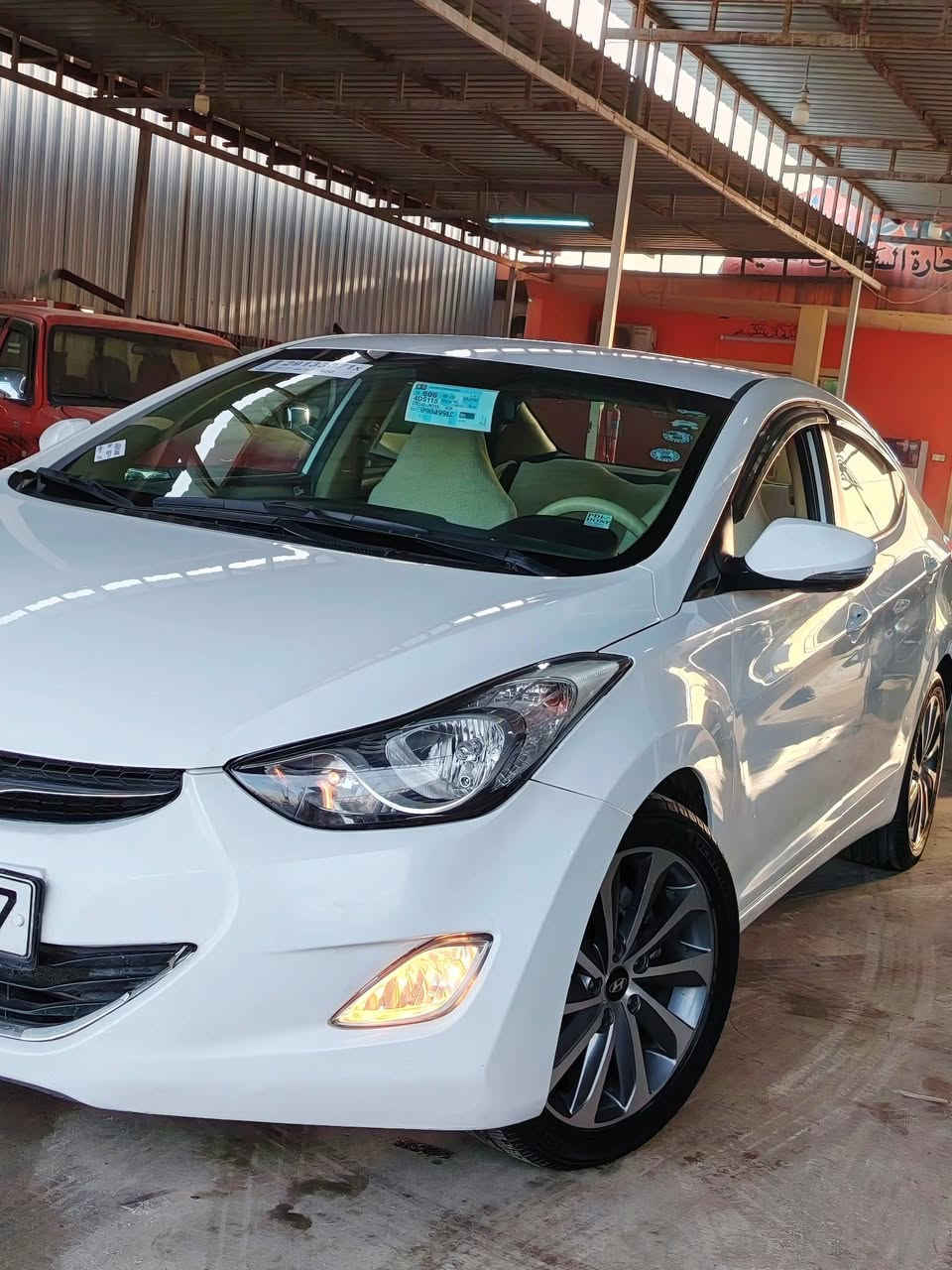 سلام عليكم سيارة هونداي الانترا موديل 2013 رقم سنوية هزا جديد بيه كوبون بانزين مكينه 1.8 صبغ ربع الباب وداير تعديل مراوسه حسب القناعة 
عنوان طريق موصل اربيل ناحية برطلة
***********/***********
السعر 118$$ وبي مجال
