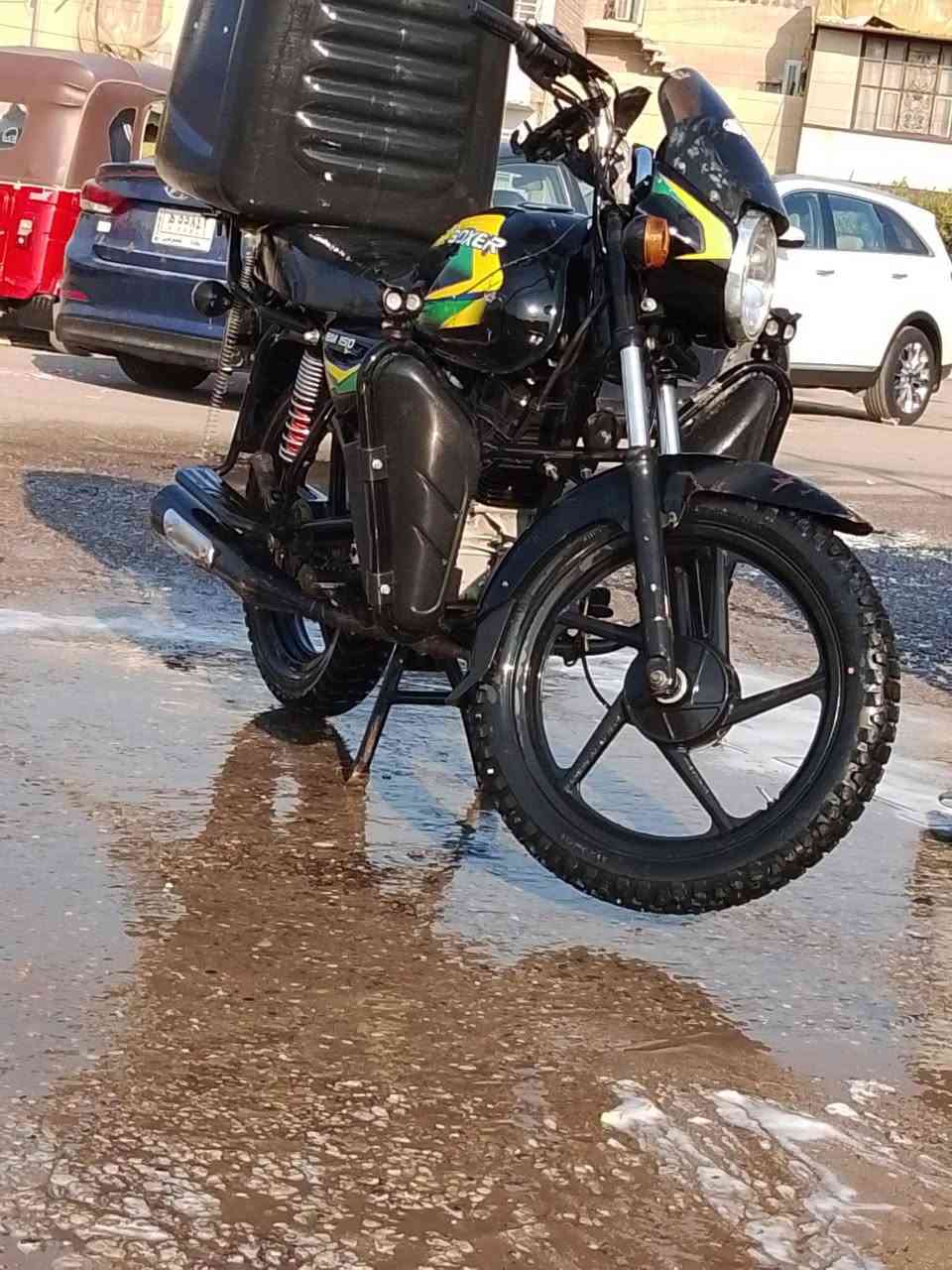 السلام عليكم بوكسر 23 مرقم بس بعدني مامحوله دراجه نفضيه كلشي مابيه فقط التانكي نضرب مطعوج 
ملاحضه مجفت مره وحده سعره 2 مليون وبيه مجال 
الاستفسار...  *********** بي واتساب
