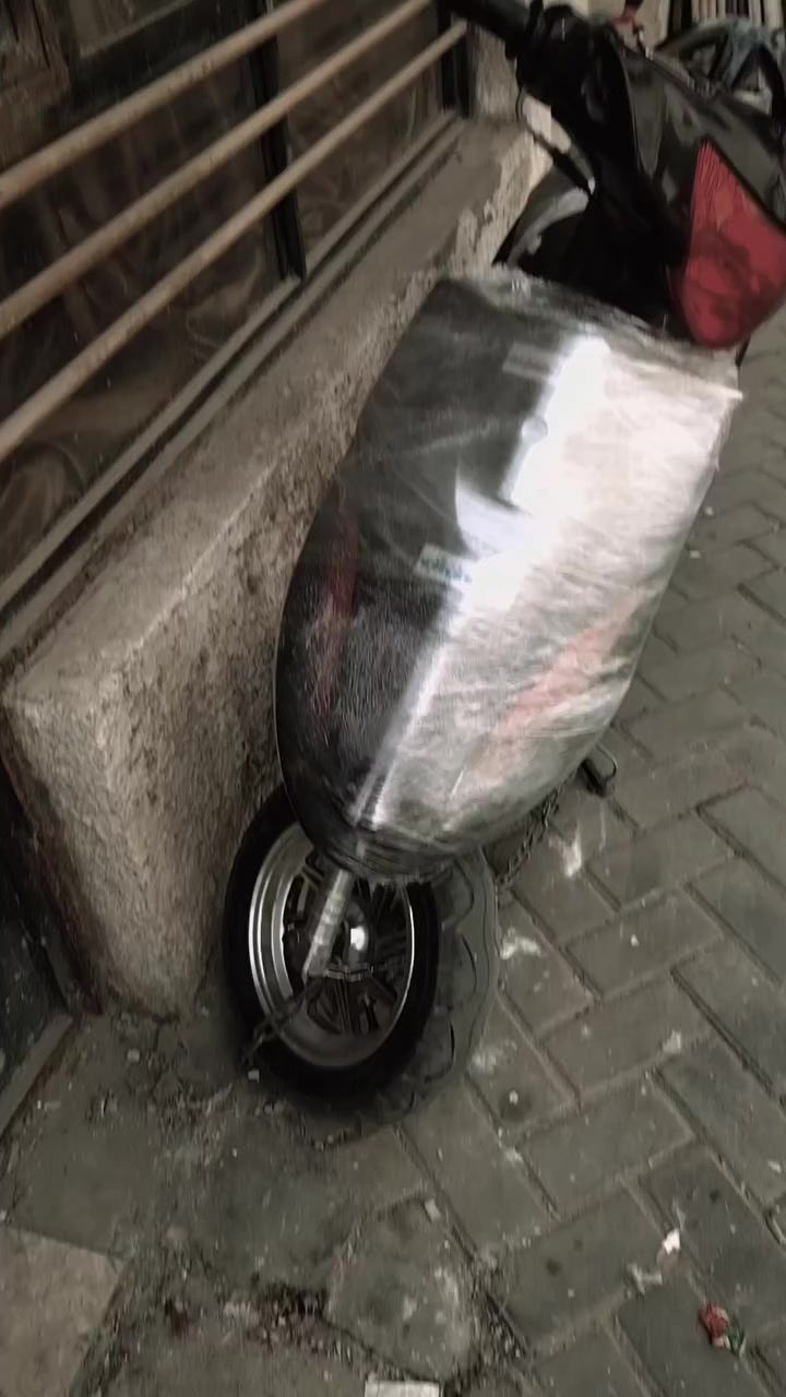 سلام عليكم ماكس عدله بوشه 55 مزوده شلعه قويه رياضي مال لعب السعر ٤٥٠ بيه مجال مكاني بغداد *********** واتساب
