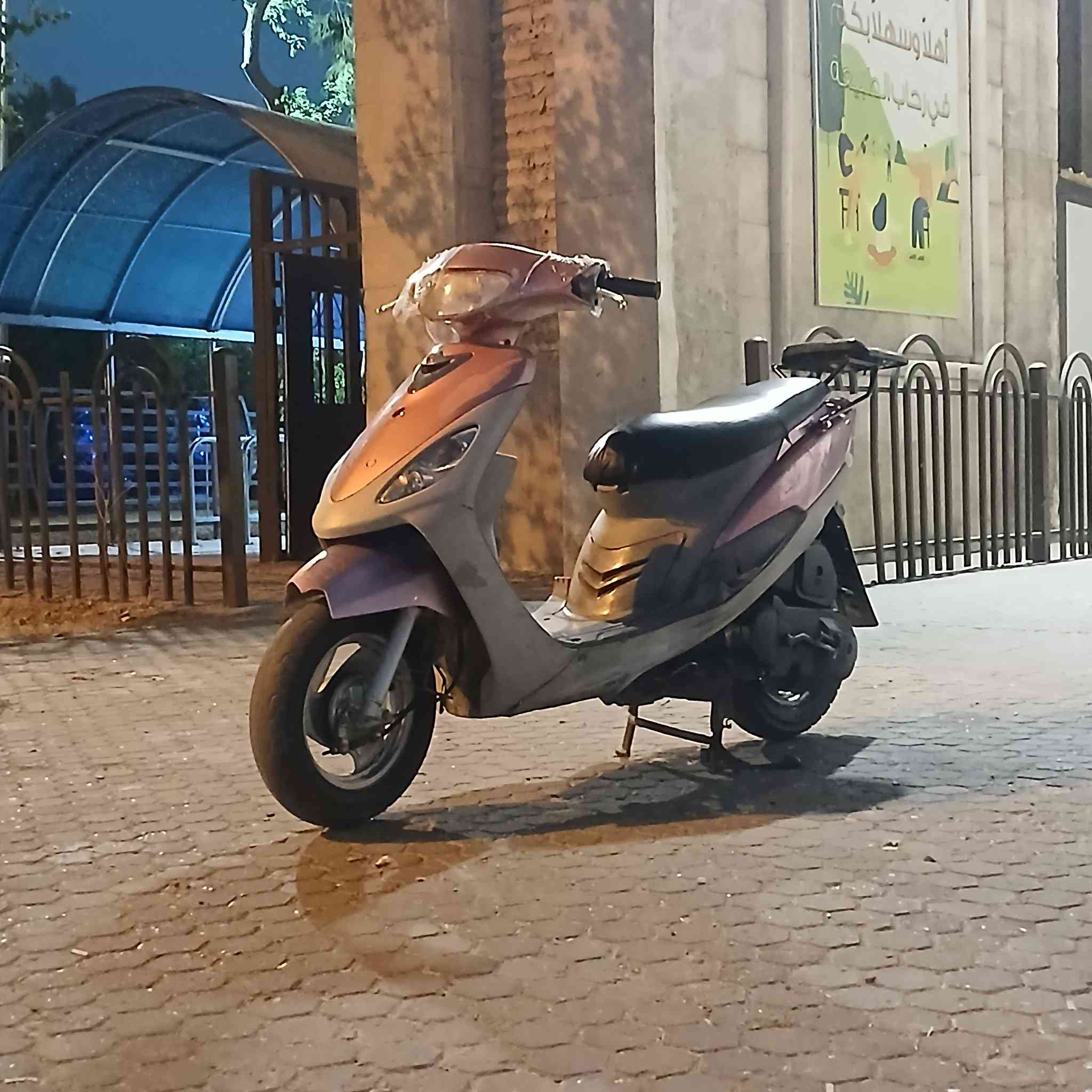 سلام عليكم دراجة ماكس منغولي للبيع
دراجة الله شاهد نضيفة وما ناقصة شي بس بية شغلات بصيطة يرادلة تبديل وما ماشية هواي ضفيرتة كاملة وما ناقصة شي مكينتة تخبل وناعمة فتحتة على ايدي جان بية وكم. تراجة معروضة (500)  بية مجال شي بسيط وبيك خير وتدلل هاذ رقمي *********** بغداد حي لعامل
