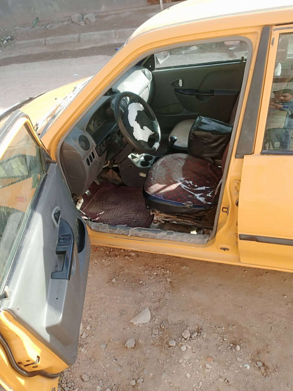 السلام عليكم ورحمة الله سايبا موديل 2011 كير ومكينة كفالة حدادية كفالة سنوية ل27 رقم بغداد ألماني  مكاني بغداد تقاطع النهروان السعر 23 وبيها مجال للتواصل ***********
