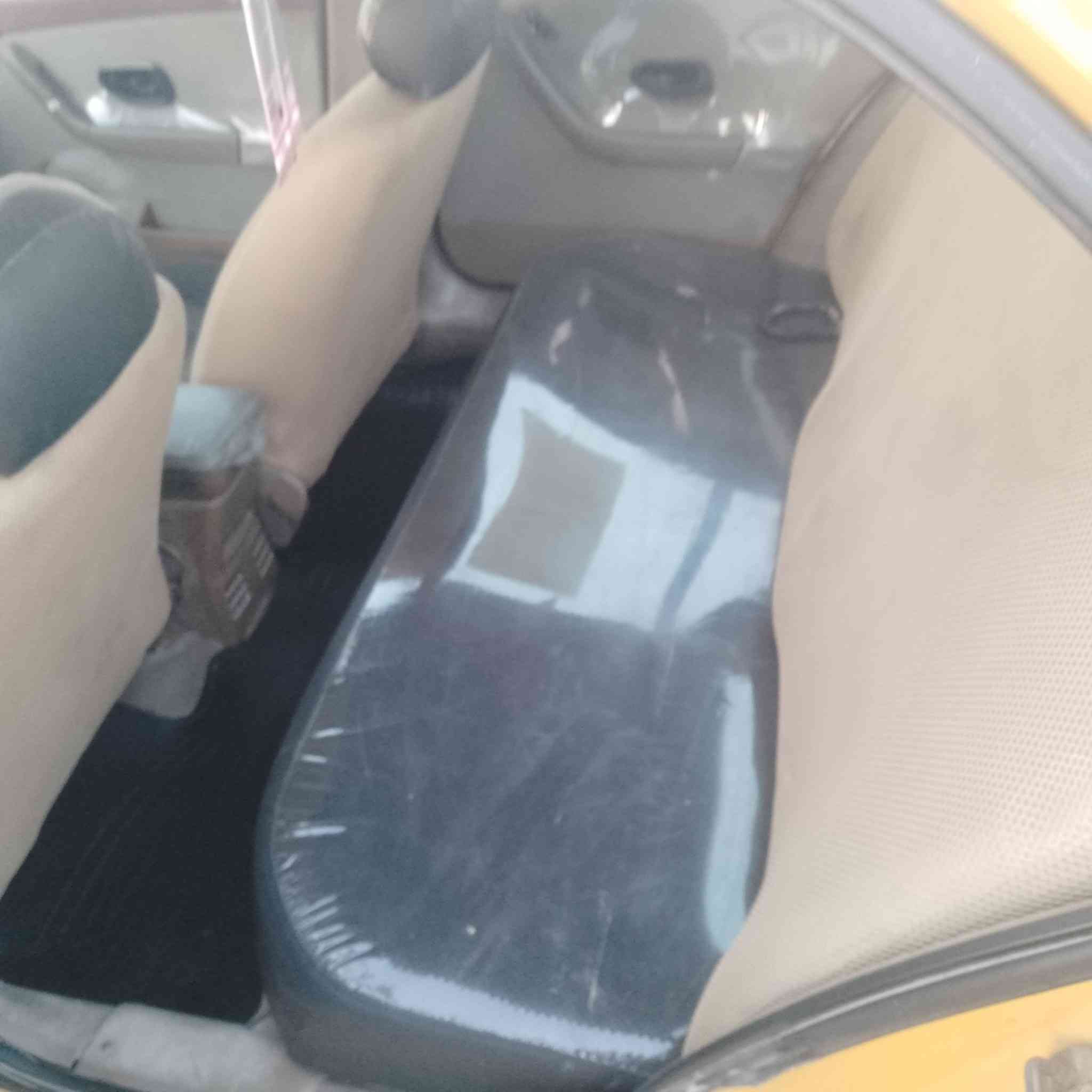 سلام عليكم للبيع سمندموديل 2012سياره لا ضربه ولا تبديل مكينه كير صدر تبريد تخم تاير عارضه 37مكاني الزعفرانية ***********
