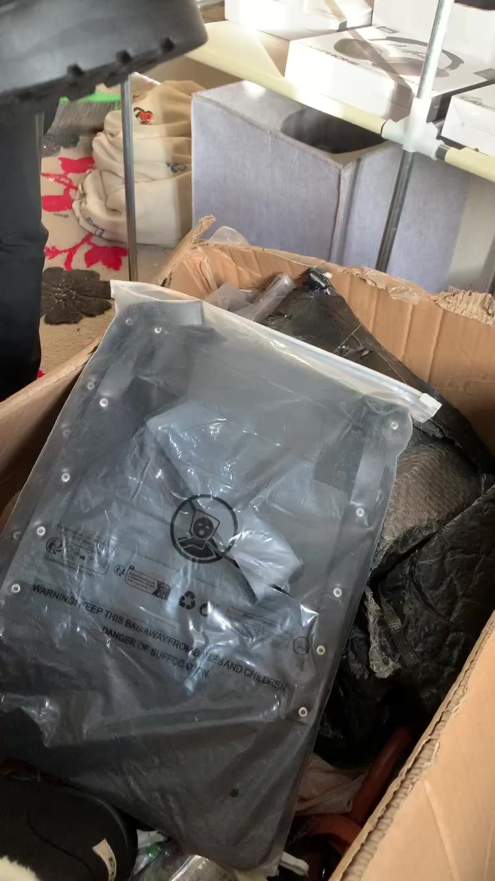 السلام عليكم غراض مكس الكتروني قليل هل موجود ابيع كارتونين يصيرن بيهن فوك ١٥٠ قطعه جادر بيها مال دراجه عدد ٢ وجادر تكتك عدد ١ وراوتر هواي غراض الي تفيده سعر مناسب


**إذا كنت صاحب هذا الإعلان وتريد حذفه لأي سبب، رجاءا أرسل رسالة إلى الدعم الفني**