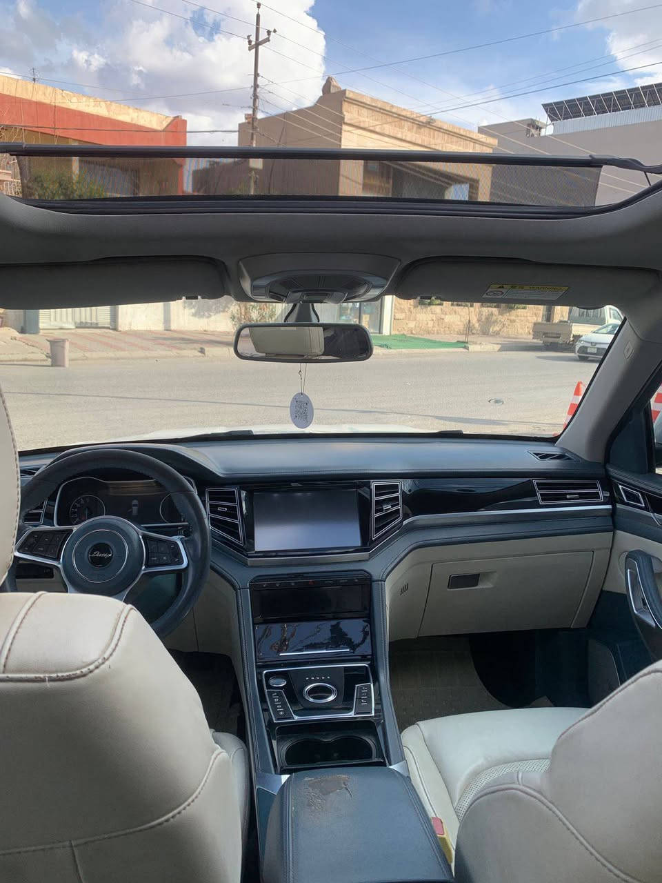 کــــــوردی : 
تەنها فرۆشتن بە نقد 
گۆڕینەوە ناکا 

دۆمــــــی Domy  X7
مــــــۆدیل / ٢٠١٩
فوول مواسفات 
پانۆڕاما ، کوشین جلد و ناو زەرد 
سێ ڕیز کوشن ، تەبرید مەرکەزی 
شاشە و کامیرا ، سندوق شەفت

مەکینە V4_20 تۆڕبۆ ، کەپس 
ڕەقەم دهۆک  هەزەی نوێیە 
ڕۆیشتن 150 هەزار کم 
کلین ، بێ سبوغ ، بێ ئێڕباگ

تێبینی / ٩٠٠ $ دۆلار غەڕامەی لەسەرە لە نرخەکەی دادەبەزێ 

نـــــــرخ      ۱۱٥ $

ناونیشان هەولێر / ئازادی 
بۆ پەیوەندی

عربي 
فقط بیع نقدي ، مایراوس 

دومي Domy  X7 
مـــــودیل / 2019 
فوول مواصفات 
بانوراما ، كشن جلد و دواخل اصفر 
سبعة راكب و تبرید مــــــركزي 
شاشة و كامیرا ، صندوق شفت

محرك / V4_20 تیربو ، کبس 
رقم دهوک ، هزە جدید 
ماشی 150 الف کم 
کلین بدون صبغ و حادث 
سیارة عائلیة و عالیة و مرتبة 

ملاحظة / ۹۰۰ $ غرامە علیها ینزل من السعر 
سعر مناسب   ۱۱٥ $ 

عنوان السیارە اربیل منطقة آزادي 
للاستفسار أربيل, العراق


**إذا كنت صاحب هذا الإعلان وتريد حذفه لأي سبب، رجاءا أرسل رسالة إلى الدعم الفني**