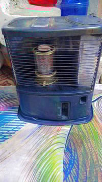 هيتر كهربائي و صوبة نفطية  السعر 50 العنوان سويب تلفون 07713861368