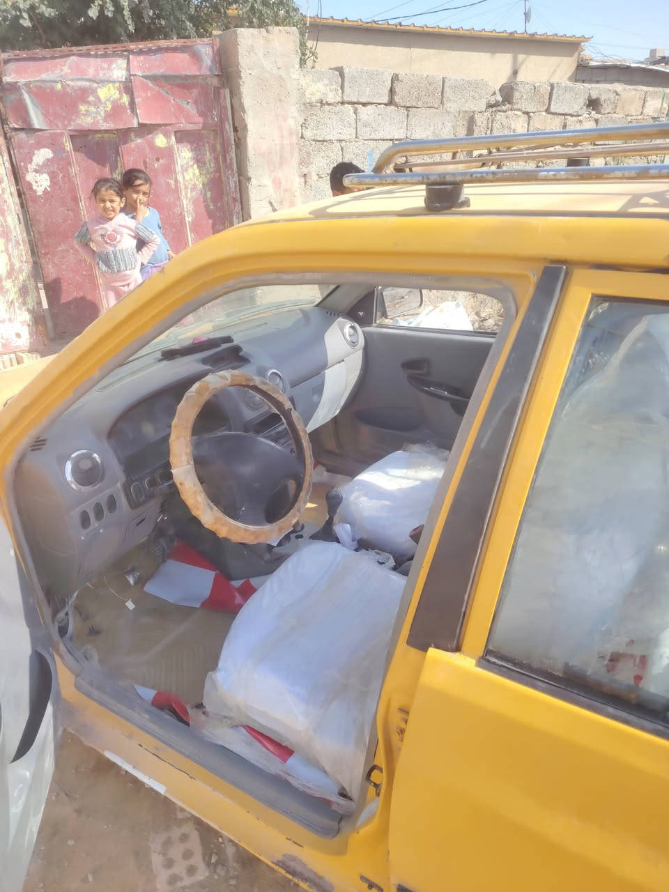 السلام عليكم سياره سايبه للبيع موديل 12 ابيع بدوراعي ***********بس عشائر عهد وسرقه السعرت 8 رقم الهاتف
