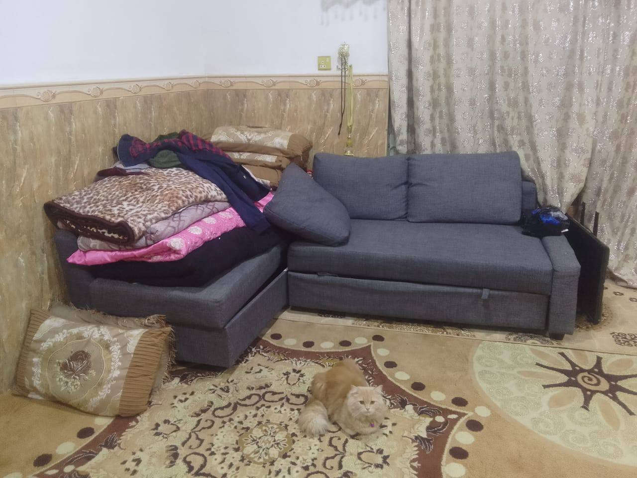 السلام عليكم غراض بيع مستعجل الكاونتر 200 بمجال قليل تسقام السخان جديد مستعمل شهر واحد والله ماخذينه 100 سعره 75 جربايه تريد تسويها قنفه تريدها تربايه تريدها ميز طعام جديده سعرها 100 بيها مجال غساله 40 الصوبه 25 بها مجال وهذا رقمي ثلاجه كبيره نظيفه كلش بيها اوتوماتيك عاطل 100 بيها مجال ***********
