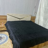 سبلت واحد طن 350 انفيرتر جديد غرفه نوم نضيفه بدون ضرر357 كاونتر 3قطع خ...