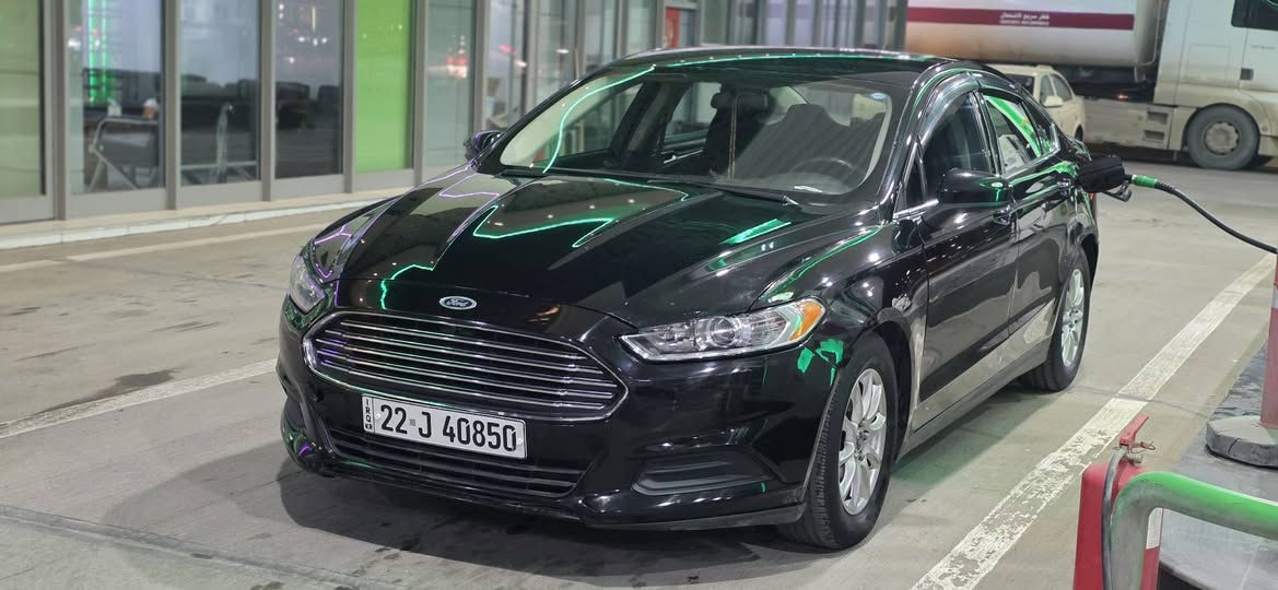 Ford fucion 2016
السياره بدون صبغ و سنوية جديدة و تحويل نفس اليوم مكينة ٢.٥ سعرها ١٠٨ ورقة و بي مجال قليل ***********  
و صورة الحادث موجود
