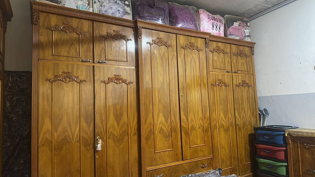 السلام عليكم غرفه للبيع حيل نضيفه وخشب صاج رقم واحد خشبها ثكيل قنصور 6 ابواب ابو الملحق سعر 950


**إذا كنت صاحب هذا الإعلان وتريد حذفه لأي سبب، رجاءا أرسل رسالة إلى الدعم الفني**