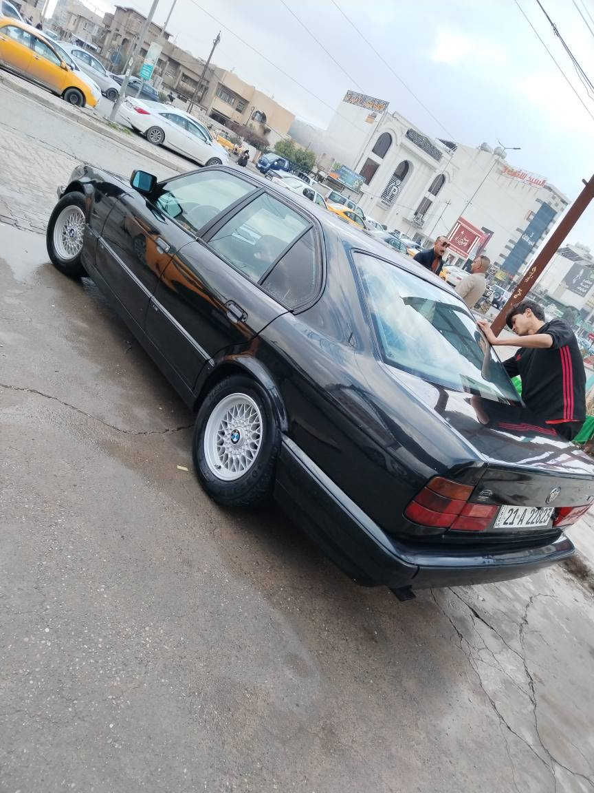 سلام عليكم شباب بنات بي ام موديل 1991 520 كير عادي رقم سليماني بدون ضرر تبريد شغال غرفة جلد سعره 55 بي مجال مكاني كركوك شراي اتصل *********** كركوك, العراق
