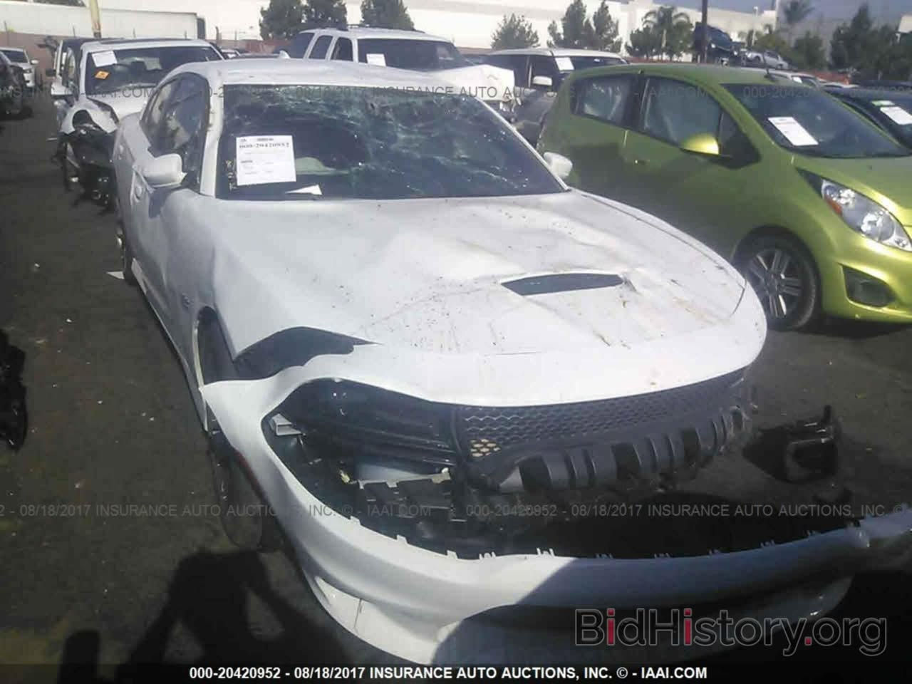 السلام عليكم 
جارجر سكات باك  6400 
موديل 16
رقم بغداد بسمي 
السيارة فول عده الفتحه 
كير مكينه كفاله مامفتوحات ابد 
صور الحادث مرفوقه بالمنشور 
رادار جانبي 
نقط عمياء
كشن تدفه تبريد 
وخزن ميموري 
دمام بالجنطه 

مكان السيارة بالكوت 
السعر 175 وبيها مجال حك الجيه 
***********
