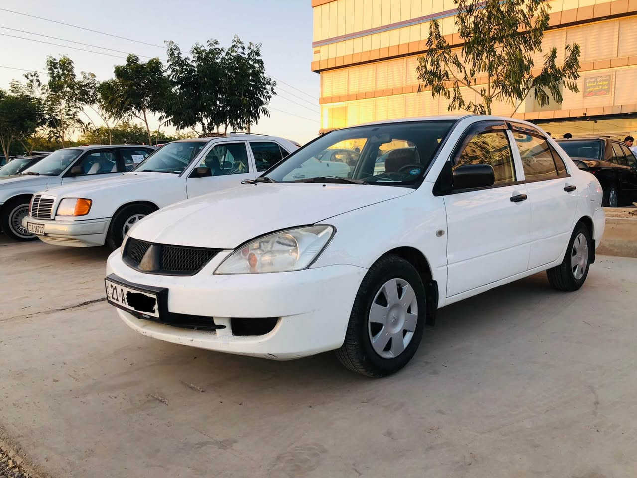 لانسر ٢٠٠٧ گێر ئۆتۆماتیک  مەکینە بچووک  ڕەقەم سلێمانی سەنەوی تازە تا ٢٠٢٩  سەیارەیەکی خاوێن ھیچ لێدراوێکی نیە تەنھا بۆنید و دەعامیەکانی بۆیاخکراوەتەوە  چوار تایەی تازە تەبریت مەزبوت شاشە ئایپادو کامێرای دواوە سەدری مەزبووتە و ھیچ تەقەو رەقەیەکی نیە گێر و مەکینەی بەشەرت نرخی ٨٣ گەلاو و کەمێک مەعمەلە 
0770 041 99 09 كالار, السليمانية
