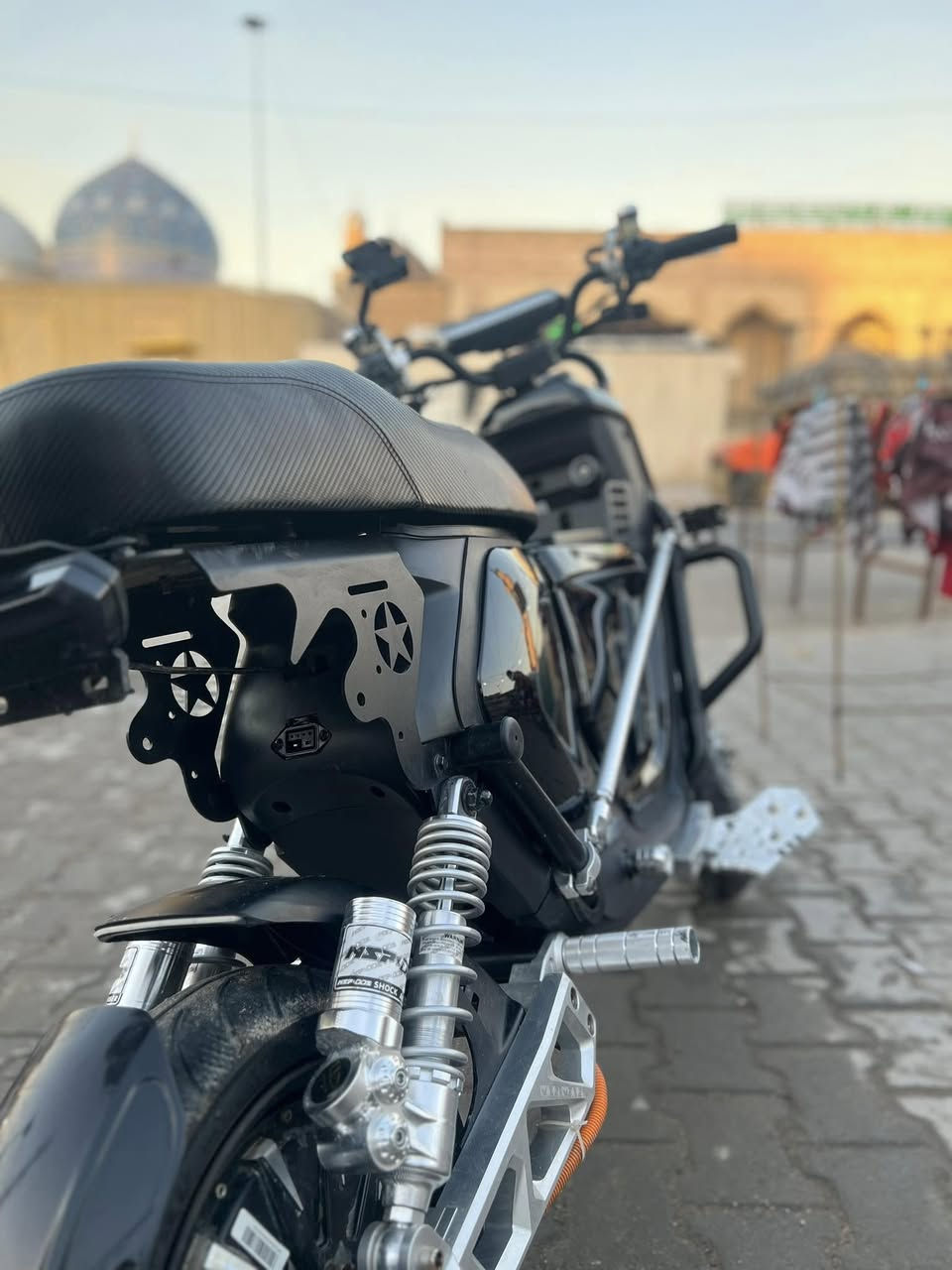 للبيع دراجه شحن نوع. NIU    كلشي يشتغل بيها ربع متصرف عليها استخدام شي قليل 

ملف 2000
سرعه 70 
بطارية 48 فولت 50 أمبير 
بطارية ليثيوم المرغوبة
 
كلشي بيها مزود بلصين 🇨🇳 
دبلات أماية والويل 
ابريكات 
دوسات الرجل 
الشيال الخلفي والدبلات الخلفية 

السعر المطلوب   مليون و300
 
مكاني بغداد باب الشيخ 

***********
