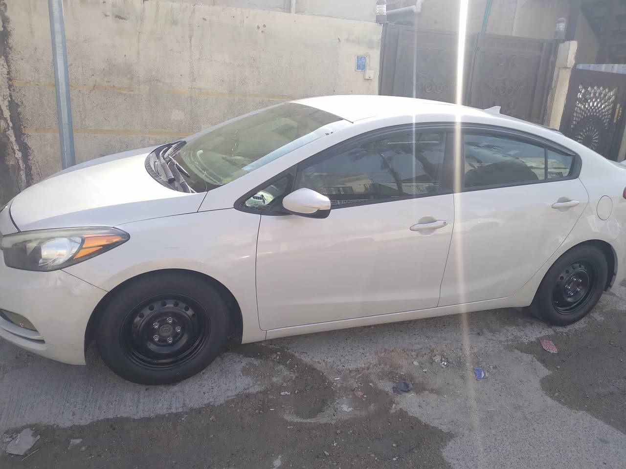 سياره فورتي للبيع موديل ٢٠١٥ مقفولة من الضربه والصبغ السعر ١١٥بيها مجال الرقم ***********
