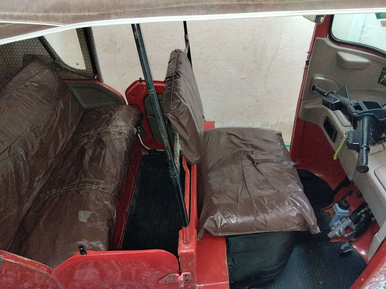 سلام عليكم شباب تك تك لبيع موديل 22 شهر 11 تك تك حلوه ونضيفه شوف وكلب الصور تك تك بغداد مرقمه لوحة وسنويه رقم بغداد رقم انكليزي مكان تك تك بغداد الشعب شارع عدن 
الاستفسار الاتصال رقم الهاتف 
***********
***********
شباب رجأ رجأ الي ما يشتري لا يتصل وشكرأ
