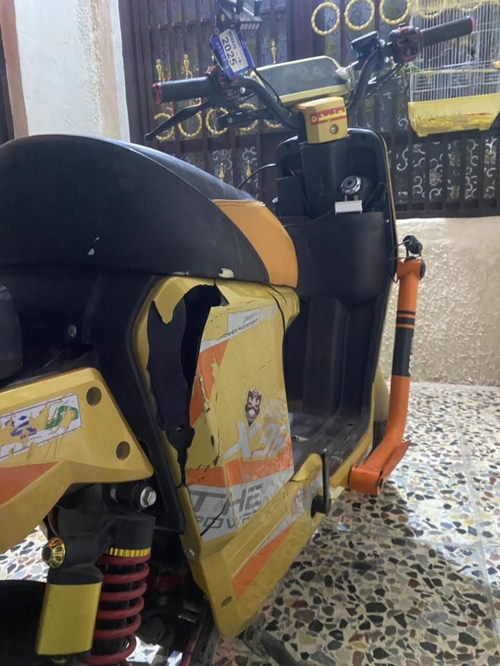 سلام عليكم دراجه x900
ملف2000W
كوم حديد
عوزه بس بطاريات
250قفل
واتساب فقط***********
