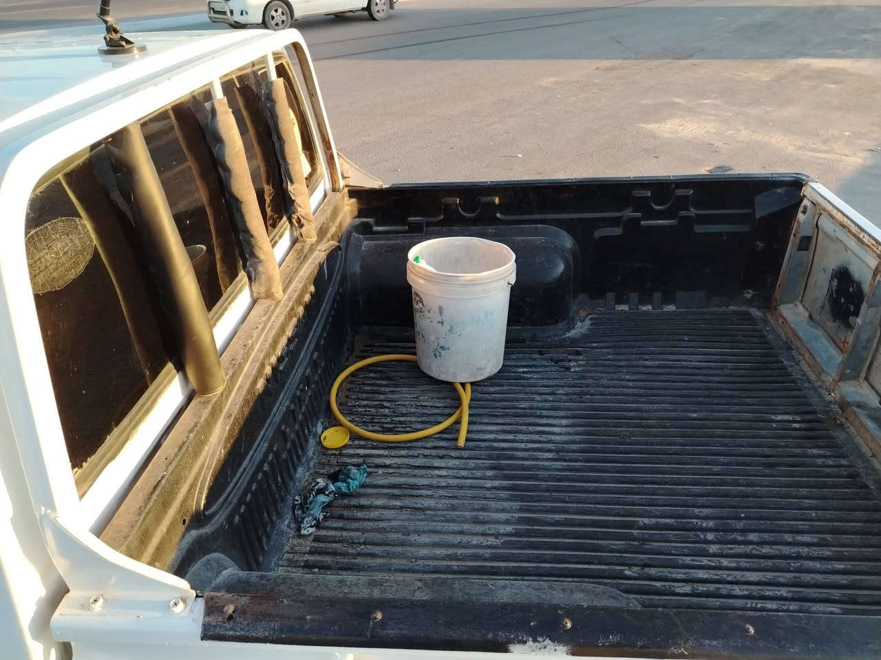 سلام عليكم بيكم نيسان للبيع موديل ٨٨ خطه ٩٢ رقم نينوى بسمي سنويه منتهي شرط تحويل الوكاله مكينه وكير بلااد بل كارتون حداديه جديده اكسنه جديد تايرات انضاف دوخل بل كارتون كهربائيات كله شغال سياره مكفول ضرب وكلبه مصبوغ جماليه فقط جام يصعد وينزل سياره مال جناي الله شاهد بيع مستعجل دشبول بل جيس السعره ٢٨ وبيه مجال مكاني البصره وهاذ رقمي ***********وانه خادم  سياره مال جناي الله شاهد
