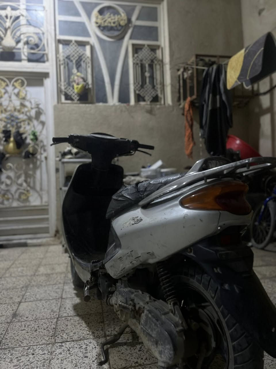 ًً
نكره سلف بس عوزها باتري كلش حلوه نهايته 200 
مكاني ناصريه 
رقمي ***********
