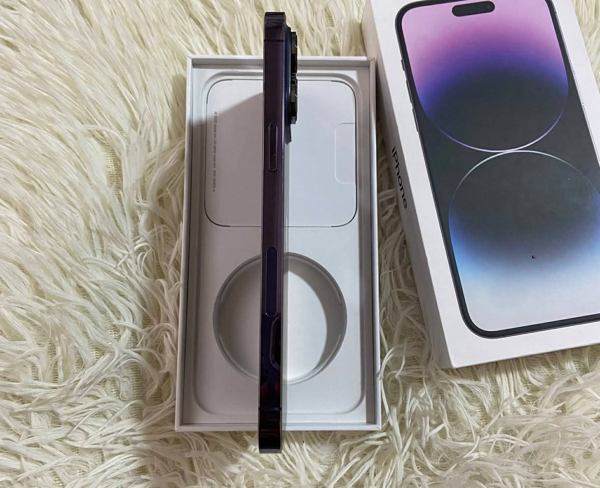 14 برو ماكس 
بطارية 96 
128 جيجا 
مع كفر ولزقة وشاحن 
460


**إذا كنت صاحب هذا الإعلان وتريد حذفه لأي سبب، رجاءا أرسل رسالة إلى الدعم الفني**