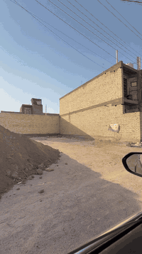 السلام عليكم
قطعة أرض للبيع
الموقع بغداد قرب فلكة سلمان باك، منطقة العريفية

سند العقار طابو زراعي سند 25
مساحة الأرض 150 متر
الجبهة 10 متر
النزال 15 متر

المنطقة راقية وحلوة، متوفّر بيها كل الخدمات
شوارع مبلّطة، ماي وكهرباء وإنترنت كيبل ضوئي
تبعد عن شارع الجرف تقريباً 800 متر
وقريبة من بسماية

المكان هادئ ومناسب للسكن والاستقرار، وأهل المنطقة ناس طيبين

السعر 68 مليون 
رقم الهاتف***********
