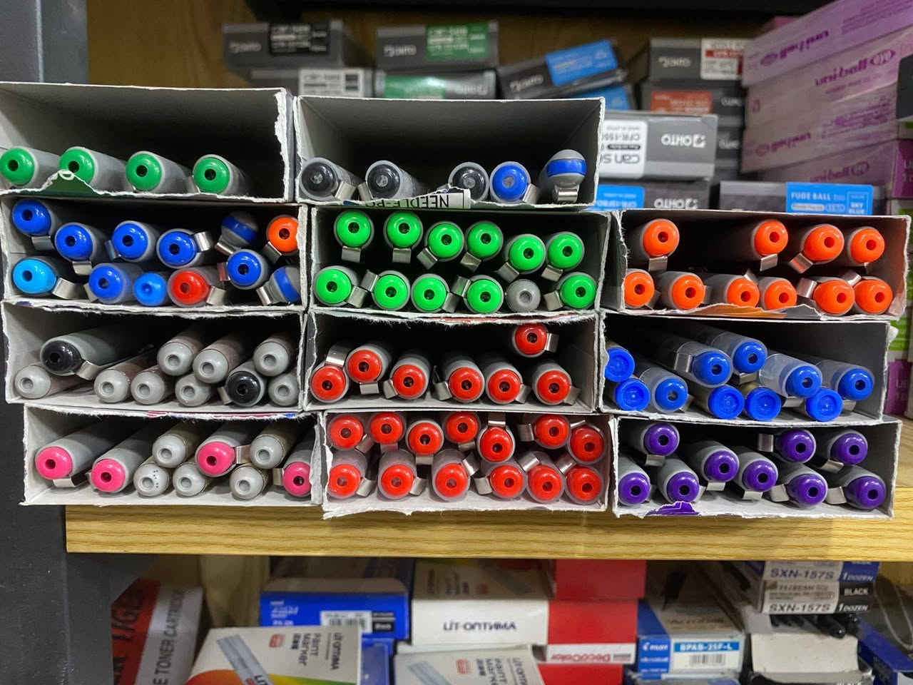 السلام عليكم زبائنا الاعزاء توفر عدنا ورق A4 كيج 80  كافة الانواع متوفرة 
للاستفسار على الاسعار الرجاء التواصل على الرقم   
0770 709 0687
و يتوفر واتساب 

مكتب اليقين 
الكرادة - شارع الصناعة  مجاور مطعم ريفان
