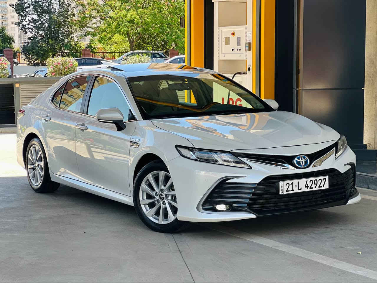 Camry GLE Hybrid 2023
‎تۆیۆتا کامری هایبرێد
‎ سفری شەریکەی ساز فول فول مواسفات
‎٨ ساڵ زەمانی پاتری 
‎،دەعامی بۆ دەعامی بێ بۆیاخ بێ شوخت تەنها یەک پەڵە PDR هەیە
‎سەیارەکە لە سلێمانیە 
‎تەنها ٨٠ هەزار کم ڕۆشتووە،
‎٢ بەصمەی بیلادی لەگەڵە
‎مواسەفات ‎سڵاید ‎پەردە
‎بەصمە ‎دو کوشنی پێشی کارەباو کامل جلد
‎و‎موکەبەرە JBL ‎سیستمی ئیکۆ نۆڕماڵ سپۆرت
‎برێک کارەبا 
Auto Hold ,EV MODE
‎شاشە کامێرا،پێش و دوا حاسە
‎و‎لید و زینۆن و عەدەسە ‎ئاوێنە شەفت و کارەبا
‎سنوق دەرگا بەصمە
‎و‎سەیارەکە زۆر جوان و تازەیە گێڕوو مەکینە
‎و هایبرێدی مەزبوتە بە ناوی خۆمەوەیە
‎ تەحویل و وەکالەت بەشەرت *********** السليمانية, العراق
