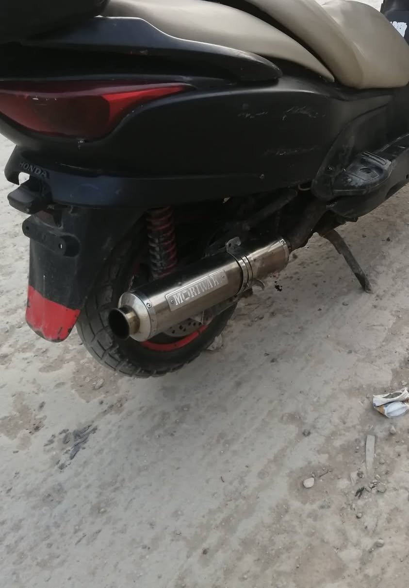 فورزه 08 كوم حديد المكان الديوانيه مركز السعر 250قفل الدراجه كهربائيات كلهة شغاله و المكينه شغاله بس ابيع جوم حديد الدراجه بس مكتبه كوم حديد ***********
