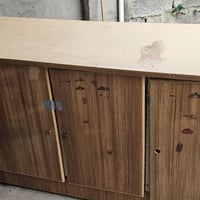 بوفيةللبيع مستعملة نظيفة  السعر ٥٠ الف  للاستفسار.  07829110030