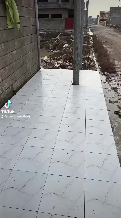 للبيع
في التربية الرابعة ١٠٠ متر  الواجهة 10 
خلف التجاري 
***********
