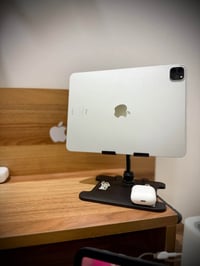 ايباد برو ام1 • نظيف جدا • بطارية ٩٠٪+