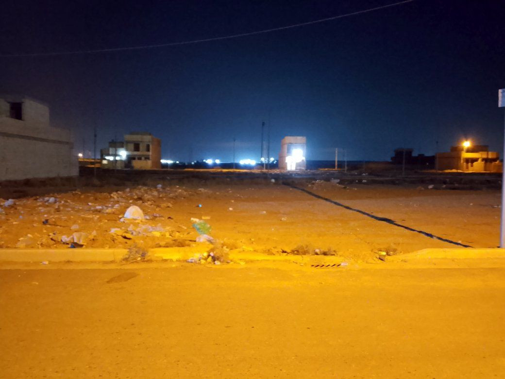 قطعه ١٠٠ متر خدمات كامله 
واجهة ٥ نزال ٢٠
الكرغولية قرب مدرسه المسار مجمع السلام 
السعر٢٠ مليون,,زراعي ٢٥ إقرار محكمه 
***********واتساب موجود
