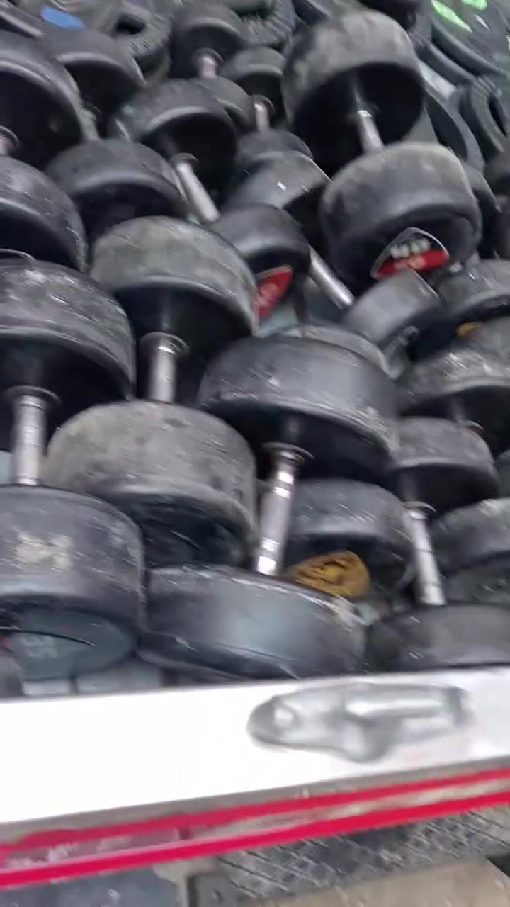 طقم دمبل بايو مصري جامد اوي وطقم طارت مرسيدس للبيع لتواصل علي 01062085082مع ارق تحياتي لكم اخوكم كابتن علي زيتون


**إذا كنت صاحب هذا الإعلان وتريد حذفه لأي سبب، رجاءا أرسل رسالة إلى الدعم الفني**
