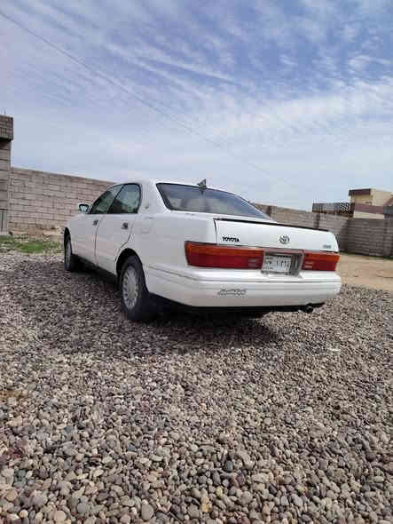 السلام عليكم توجد سياره بطه البيع ما مسجل سياره كير محرك شرط كهربايات كله شغاله الاستفسار عل رقم خاص ماكو *********** ويرهم مراوس بسياره مكصوص ونطي فرق
