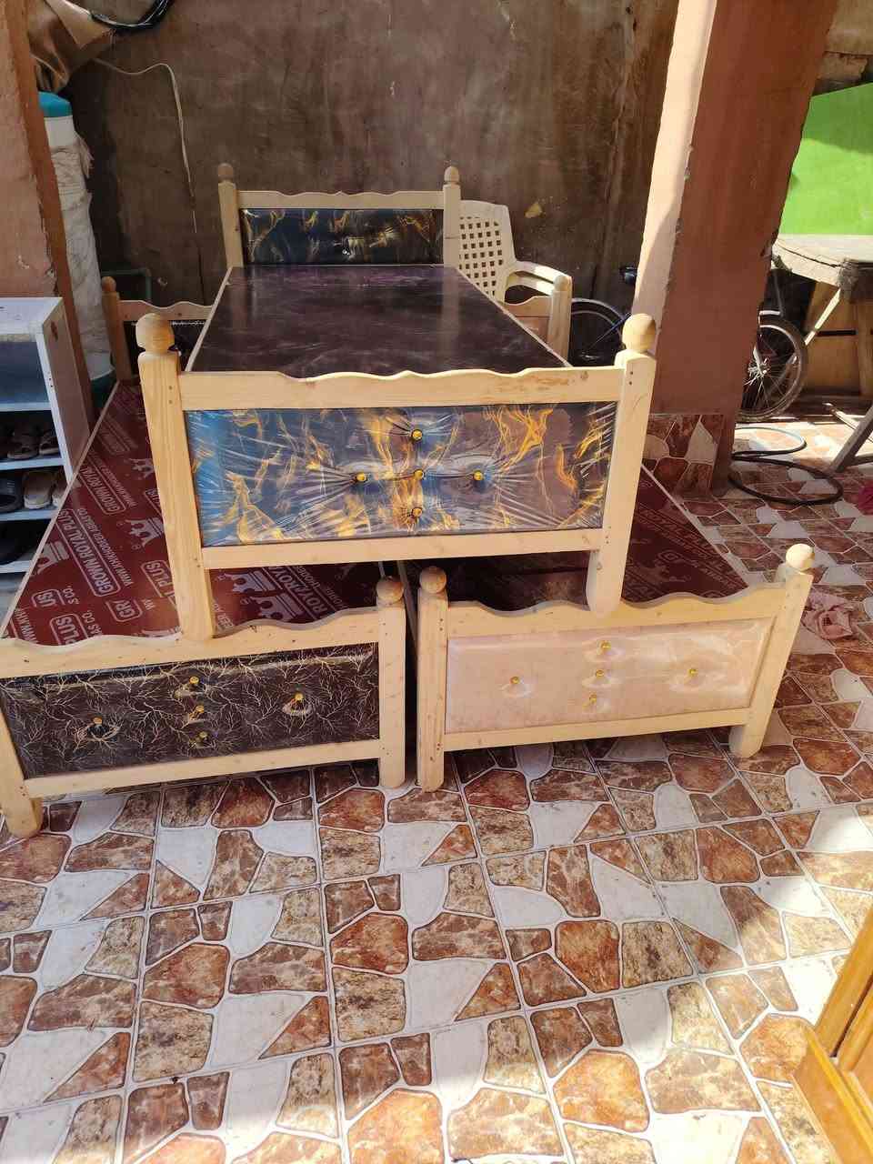 جرابي نفر عدد ٣ جديدات بسعر مستخدم *********** واتساب أو خاص

