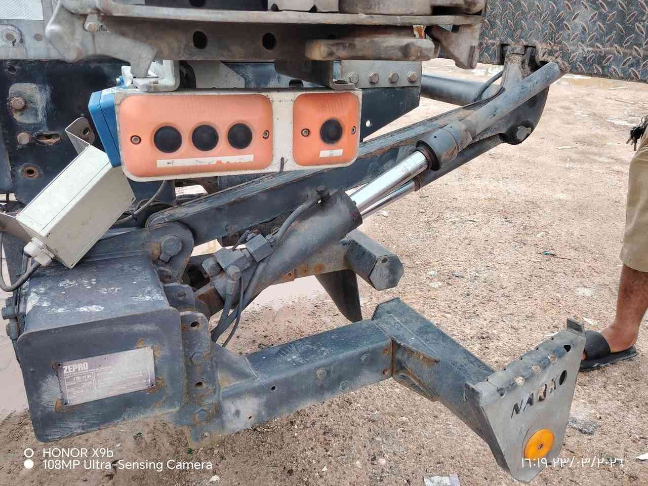 للبيع باب خلفي جك شقال ماناقصه شي مكان للبيع بصره
***********
