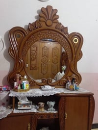 غرفه عراقيه نظيفه مابيها شي مستعجل على بيعها السعر 550 وبيها مجال للتو...