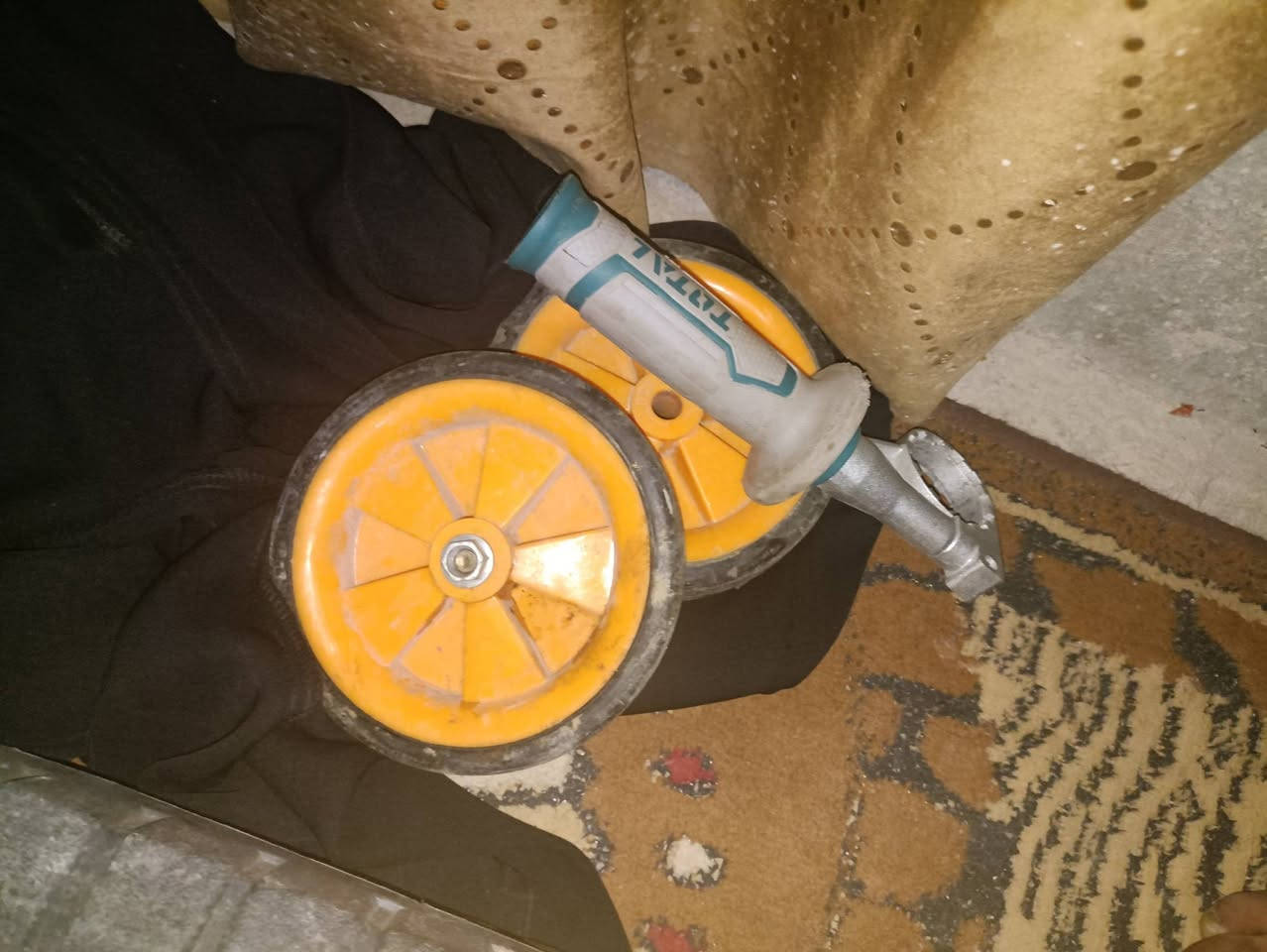 السلام عليكم كنبراسر +ادرين لقمه وين درنفيس +مكينت لحيم +لقم +اسبين كلمن وسعرهي مكاني كربلاء طريق بغداد عامود 60العمشيه ***********
