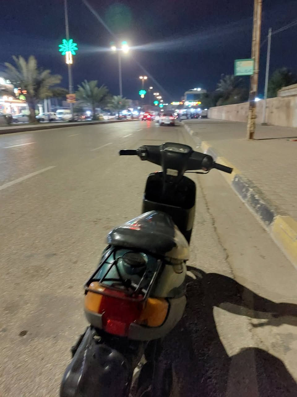 سلام عليكم دراجه بطه للبيع ما مفتوحه وين ماتريد افحص كلها شغاله سلف هندر قفل جنطه قفل سكان اشاير بك لايك كله شغال سعرها ٤٠٠ ويها مجال مكان كربلاء حي الحر***********
