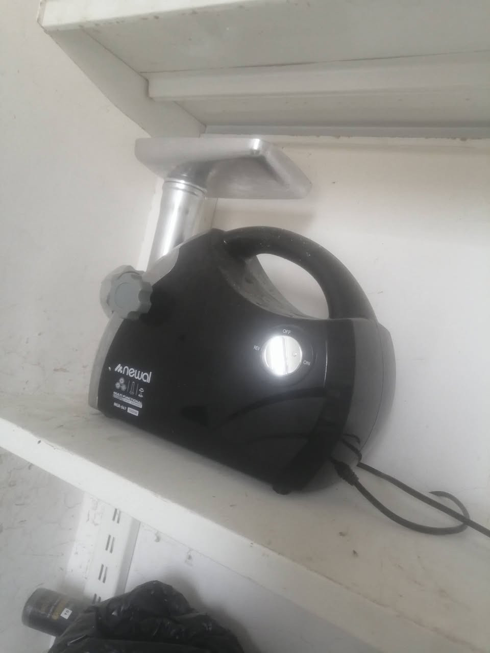 غراض مطعم جام خانه وميز فلافل وقنينة وثرامة ومقطورة وتساب ***********
