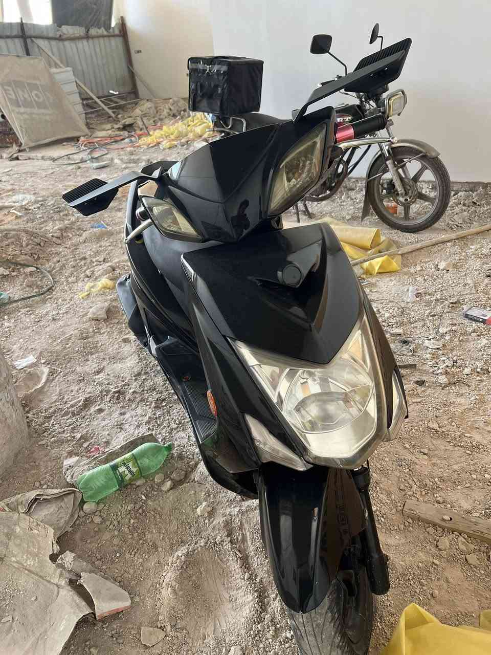 دراجة سكنس وارد كوري 
كفرات جديدة الدراجة عليهة إدامة
المحرك مفتوح عن جديد كلاجاترياضي اصلي 
نقصه دبل امامي السعر 700 وبيهة مجال
رقم الموديل *********** وأساب
