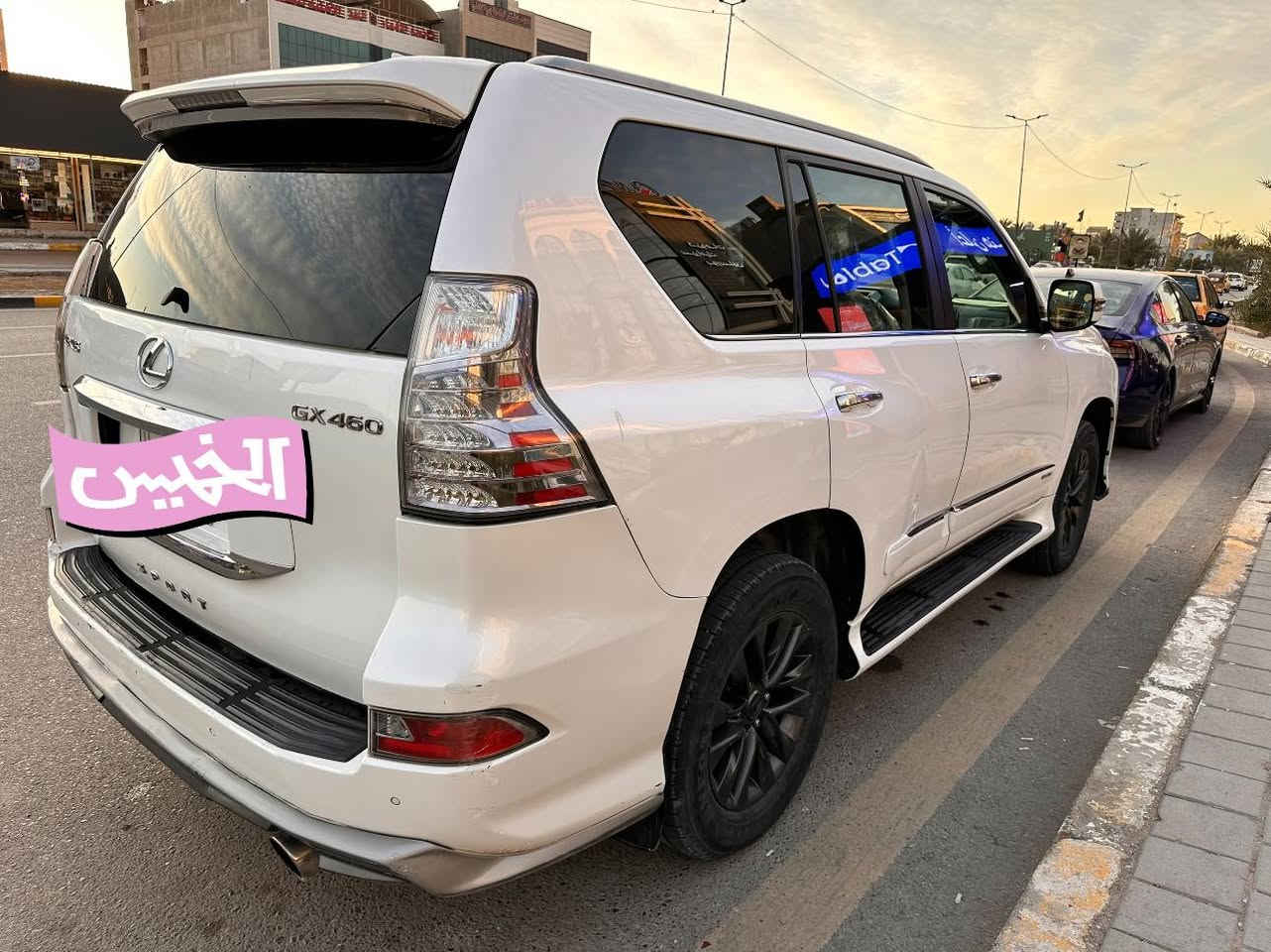 السلام عليكم .. لكزس برادو 2017
ماشية 150 الف ميل 
وارد امريكي حادثها جاملغ خلفي وقبغ جنطة بدون حوض 

المواصفات 
سلايت روف 
شاشة 
كشنات جلد اسود ملكي 
كشنات خلفي VIP ( منفصل ) 
رادارات جانبية 
رادارات امامية 
مري شفط 
كامرة امامي 
كامرة خلفي 
حساسات ( امامي . خلفي . جانبي )
لايت زنون عالي ناصي 
بلوجكتر زنون
بصمة 
بصمة بيبان 
كشنات خزن ثلاث وضعيات 
وبعد بيها هواية مواصفات 
السيارة متعوب عليها كل صيانتها بلشركة 
رقم بغداد حلو 4 ارقام 
مكاني بغداد 
السعر 32000$ وبيها مجال 
للاتصال : ***********
