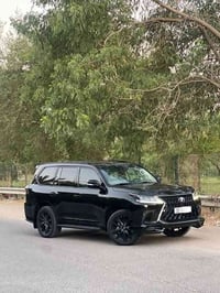 لكزز 2019 كورو رقم بغداد  مواصفات الكورو معروفة  سياره مكفوله كفاله عا...