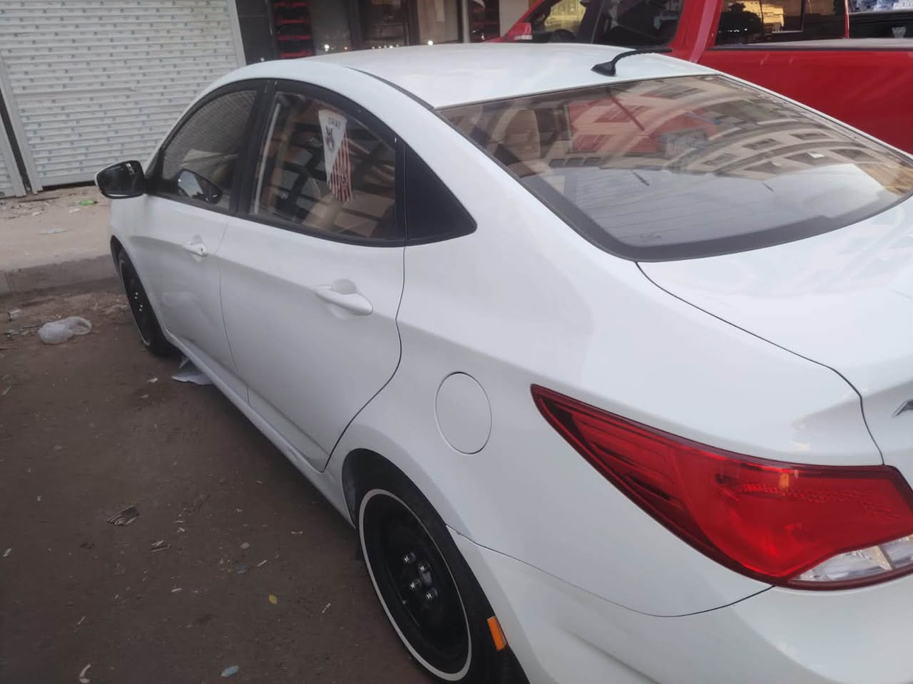 اكسنت 2016 خليجيه
ماشيه 92الف
بيها قطعتين 
جديده السياره 
سعرها 85$وبيها مجال
للأستفسار:‭***********‬

