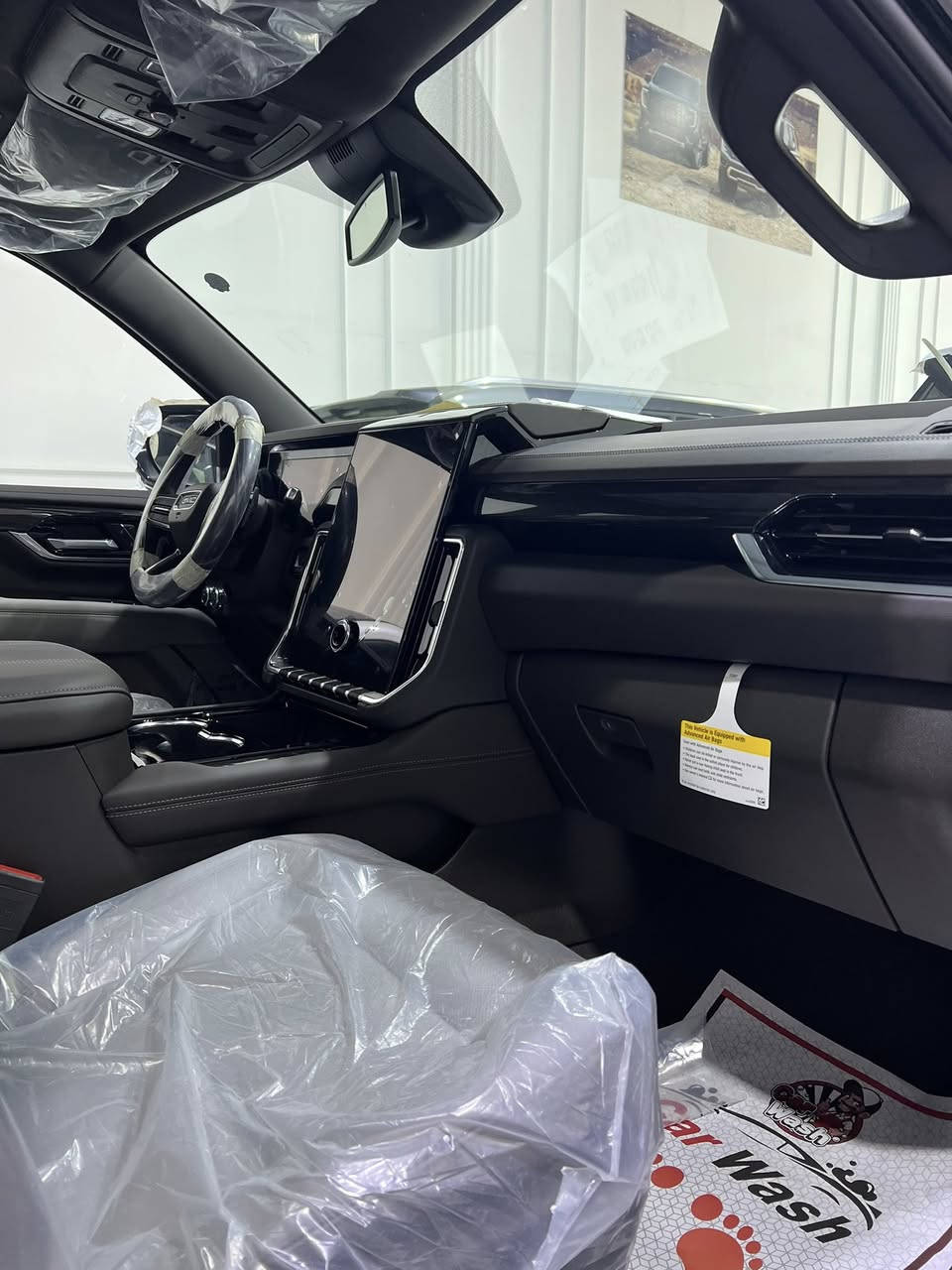 يوكن 2026 بانوراما فتحه زيروو صفر كيلو متر مرقم وكامل سنويه بأسم المشتري السعر 111 مليون دينار عراقي 
*********** - *********** عنواني البصرة
