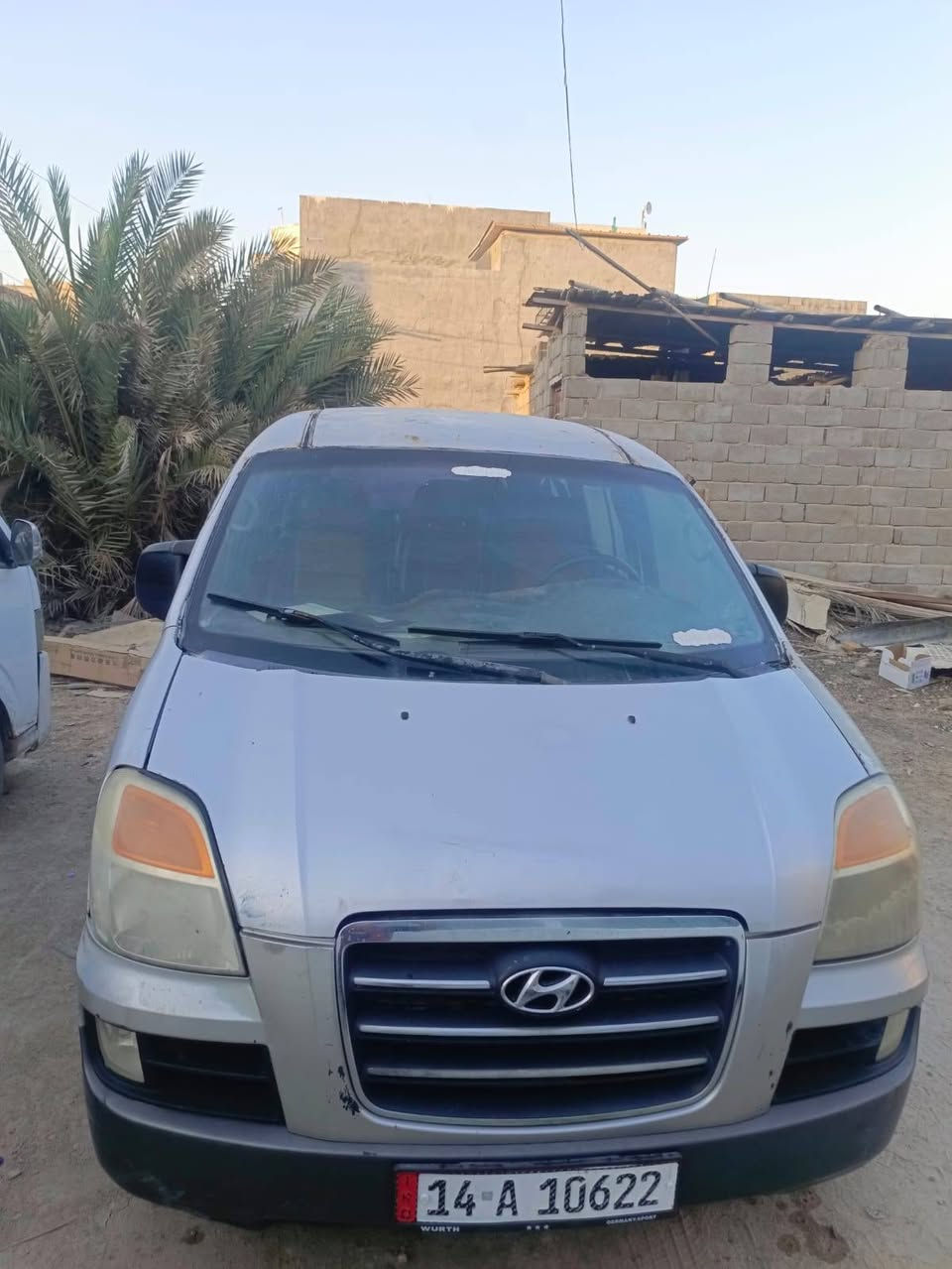 سلام عليكم ستاركس للبيع موديل 2007  رقم انكليزي محرك مسكر السعر 60وبيهه مجال المكان البصره مطيحه الاتصال على الرقم ***********
